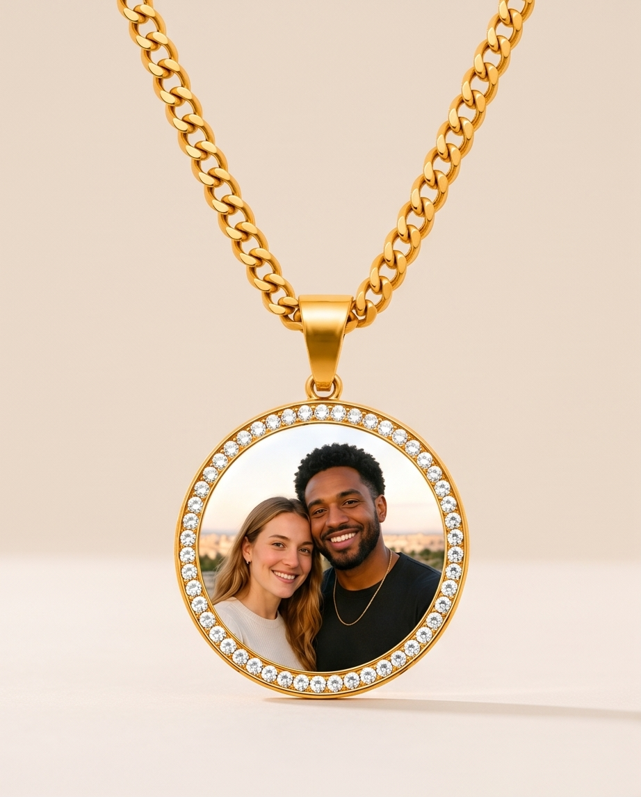 Circle Zirconia Photo Pendant